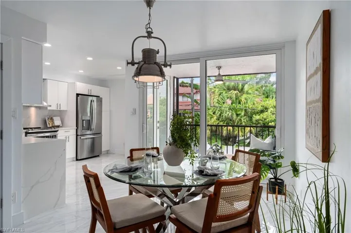 995 9th Ave S 4, Naples, Florida 34102