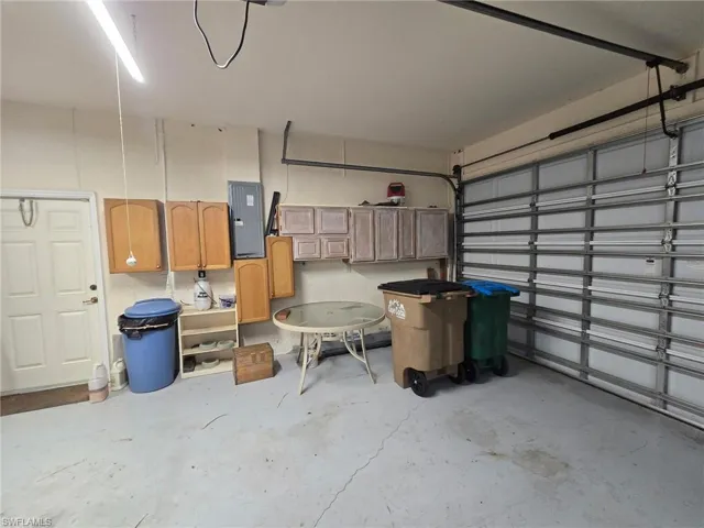 3 car, elc. set up for  Generator