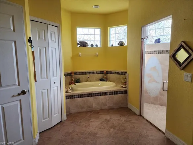 228 Se 30th Ter, Cape Coral, Florida 33904