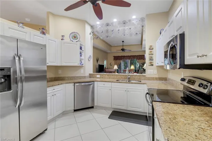Very specious kitchen.