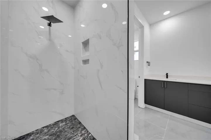 2720 Nw 41st Ave, Cape Coral, Florida 33993