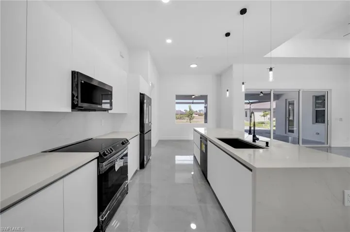 2720 Nw 41st Ave, Cape Coral, Florida 33993