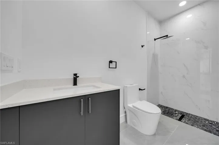 2720 Nw 41st Ave, Cape Coral, Florida 33993