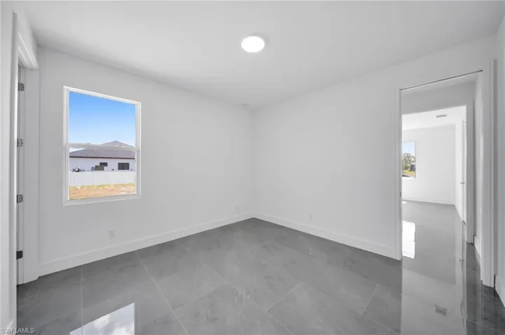 2720 Nw 41st Ave, Cape Coral, Florida 33993