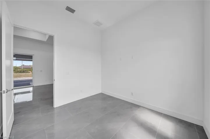 2720 Nw 41st Ave, Cape Coral, Florida 33993