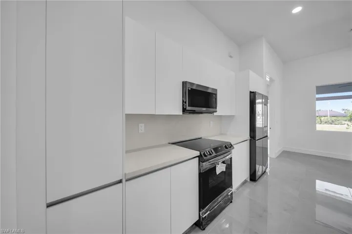 2720 Nw 41st Ave, Cape Coral, Florida 33993