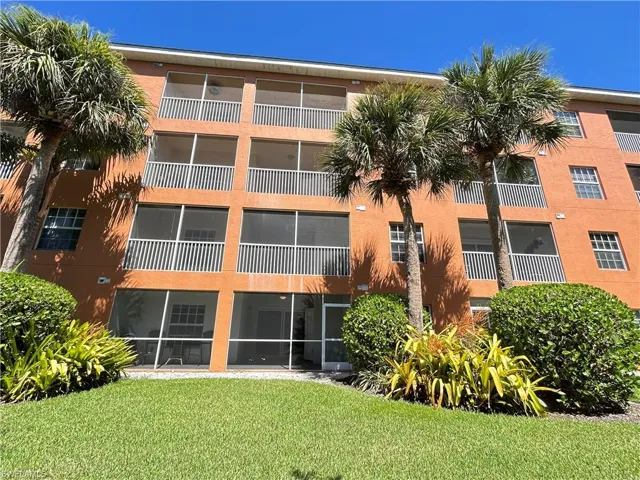 View of apartment building / complex