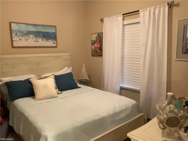 Guest bedroom