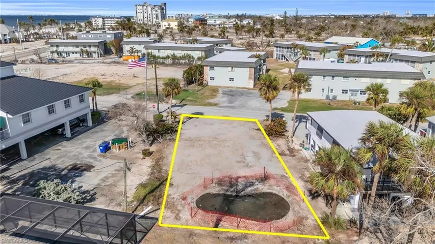 Drone / aerial view (Photos may be virtually enhanced)