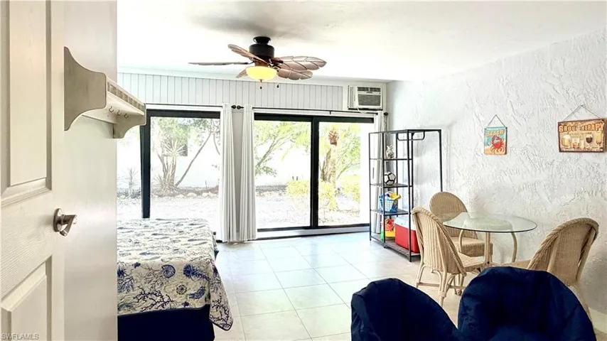 FLORIDA ROOM | DEN | BEDROOM | FLEX ROOM