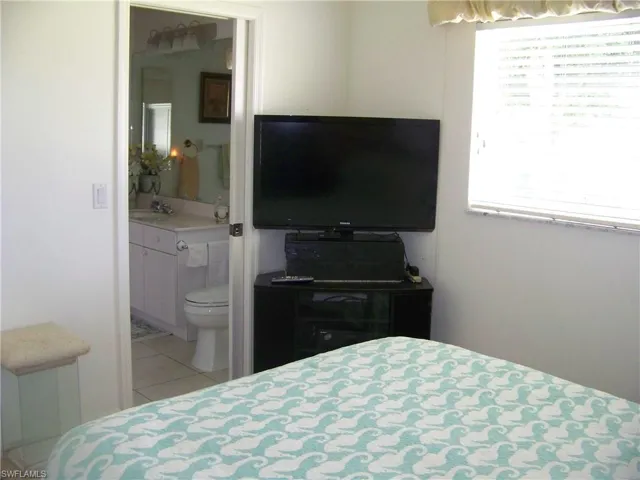 Guest bedroom #2 with adjoining full bathroom.