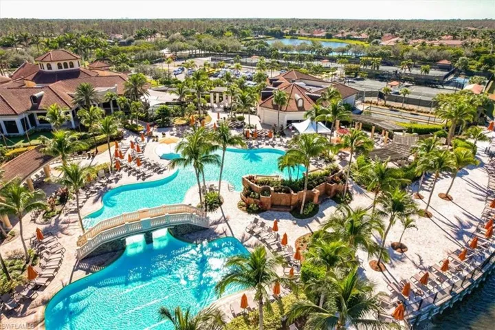 Treviso Bay amenities