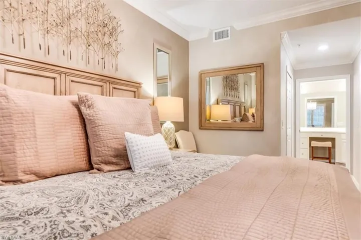 9529  Avellino  WAY, Naples, FL 34113