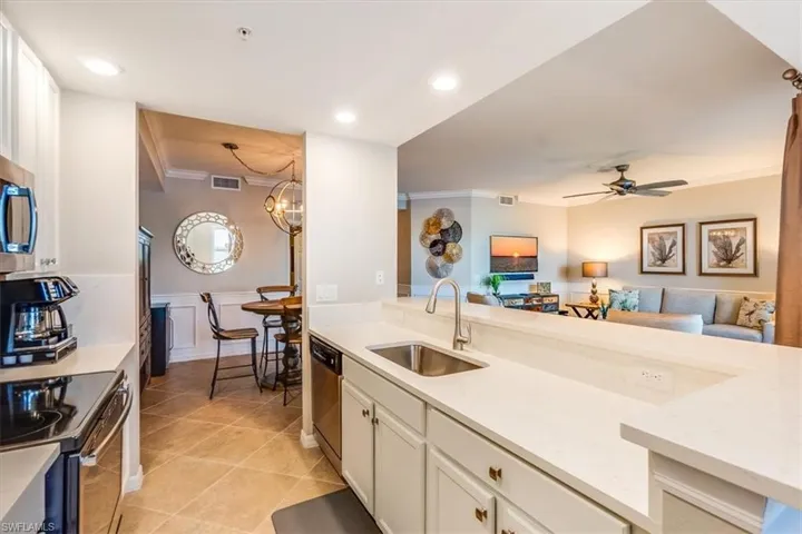 9529  Avellino  WAY, Naples, FL 34113