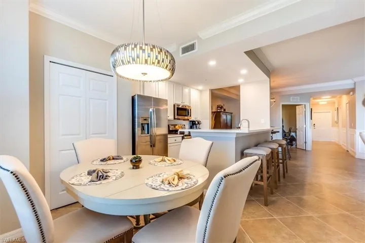 9529  Avellino  WAY, Naples, FL 34113