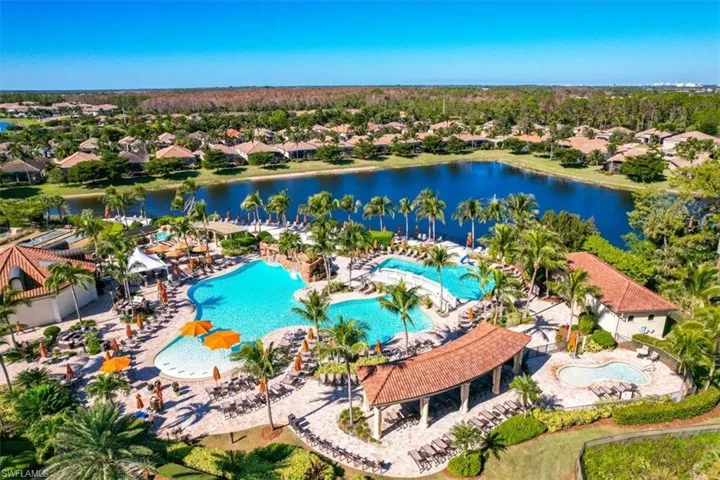 Treviso Bay amenities