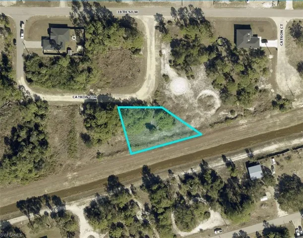 2517 Catron Cir, Lehigh Acres, Florida 33971