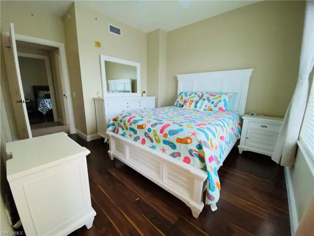 2745  1st  ST, Fort Myers, FL 33916