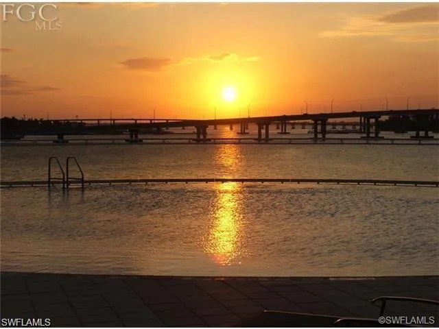 2745  1st  ST, Fort Myers, FL 33916