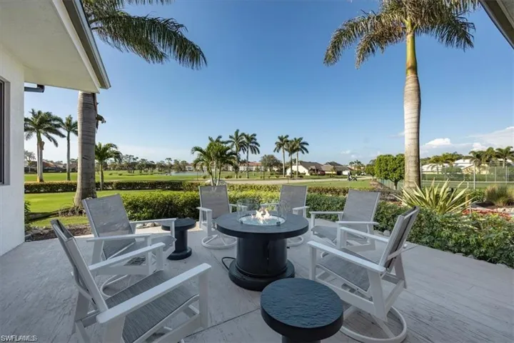 5912 Cranbrook Way H202, Naples, Florida 34112