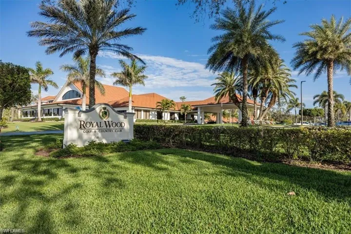 5912 Cranbrook Way H202, Naples, Florida 34112