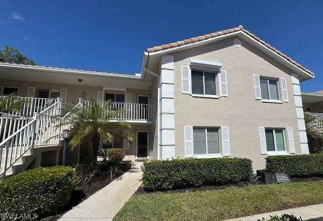 5912 Cranbrook Way H202, Naples, Florida 34112