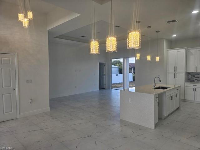 2900 26th ST SW, LEHIGH ACRES FL 33976