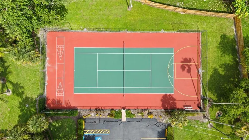 Tennis / Basketball Court
