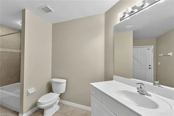 1920 Ne 20th Pl, Cape Coral, Florida 33909