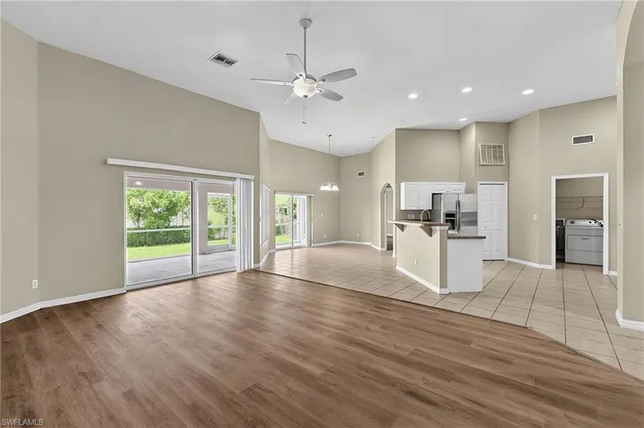 1920 Ne 20th Pl, Cape Coral, Florida 33909