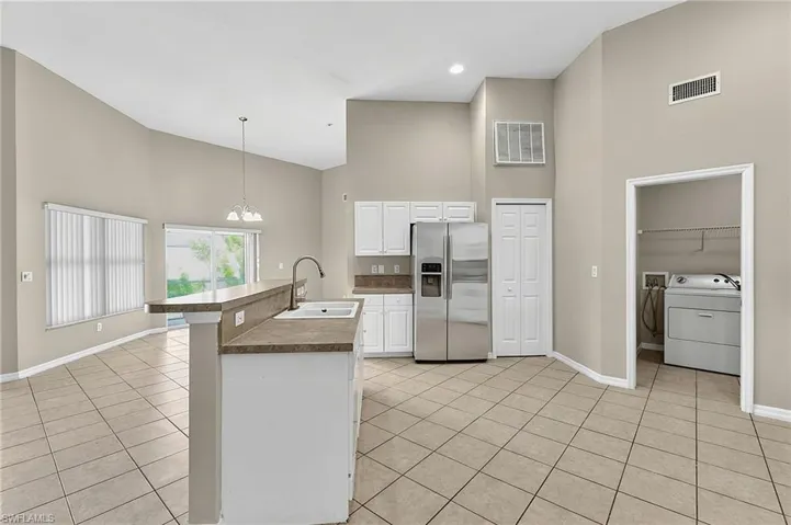 1920 Ne 20th Pl, Cape Coral, Florida 33909