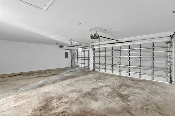 1920 Ne 20th Pl, Cape Coral, Florida 33909