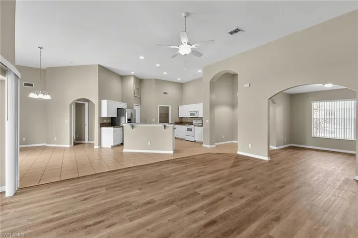 1920 Ne 20th Pl, Cape Coral, Florida 33909