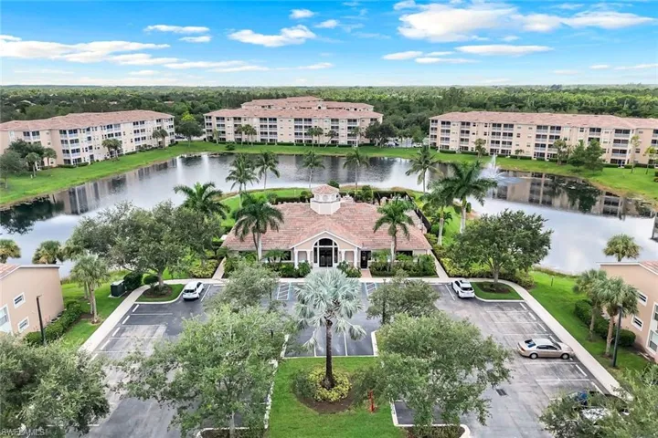 Bird's eye view of apartment complex / building and a large body of water