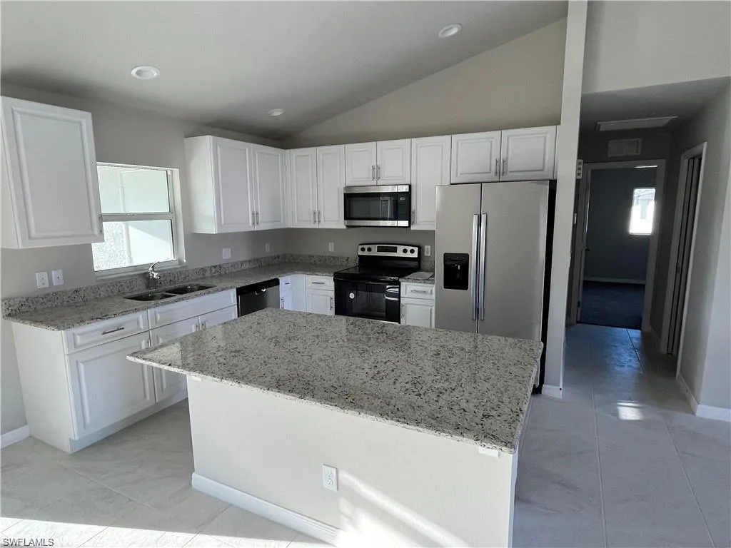 4334 9th PL, Cape Coral, FL 33914,225044460