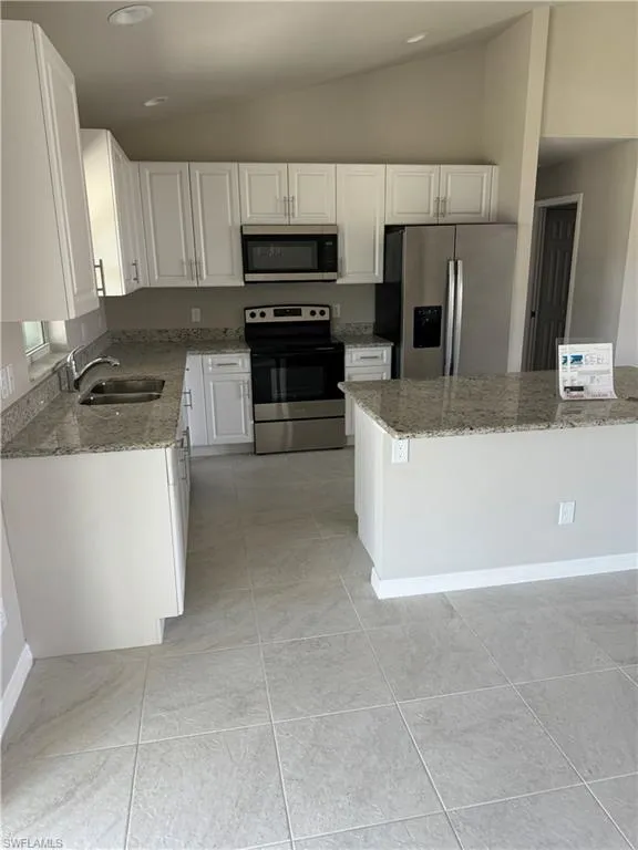 4334 9th PL, Cape Coral, FL 33914,225044460