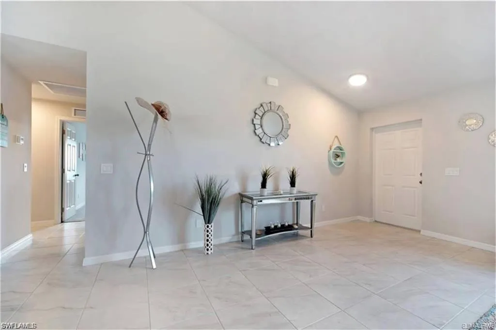 4334 9th PL, Cape Coral, FL 33914,225044460