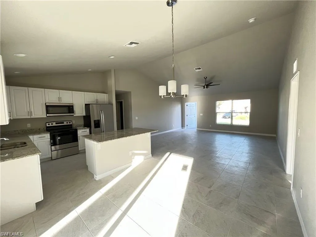 4334 9th PL, Cape Coral, FL 33914,225044460
