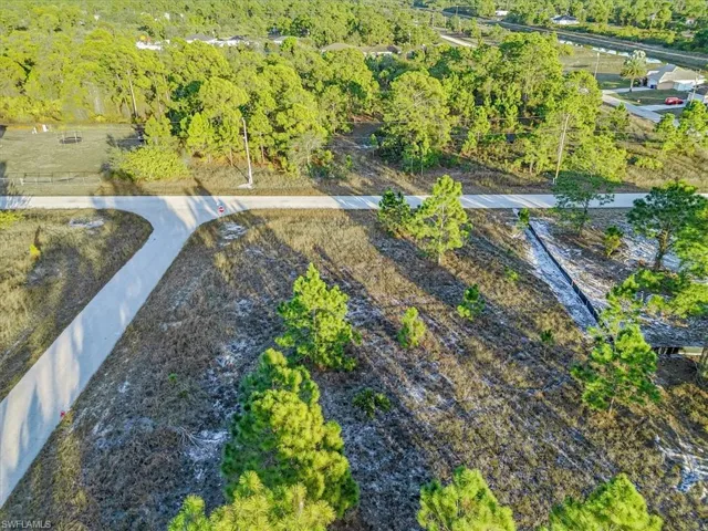 Aerial view of property and surrounding area
