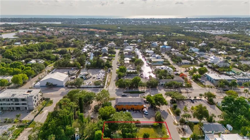 2960 Coco Ave, Naples, Florida 34112