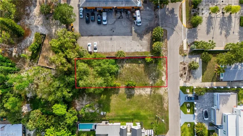 2960 Coco Ave, Naples, Florida 34112