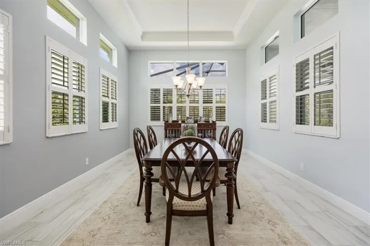 8939  Redonda  DR, Naples, FL 34114