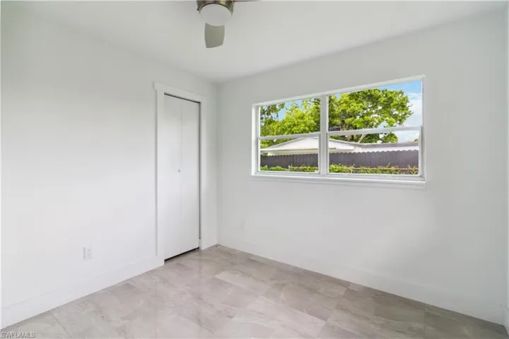 Empty room with ceiling fan