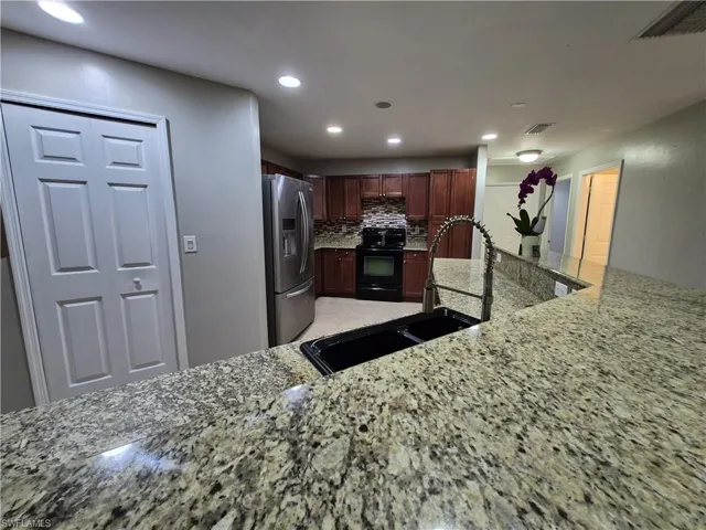 3001 51st St Sw, Lehigh Acres, Florida 33976