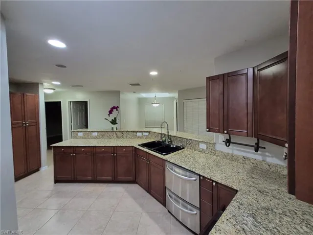 3001 51st St Sw, Lehigh Acres, Florida 33976