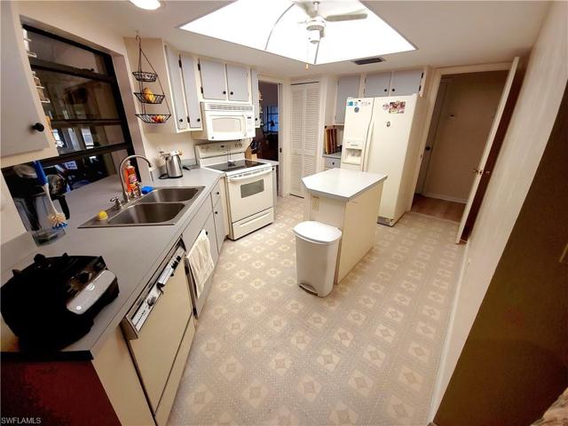 315  Roosevelt  AVE, LEHIGH ACRES, FL 33936