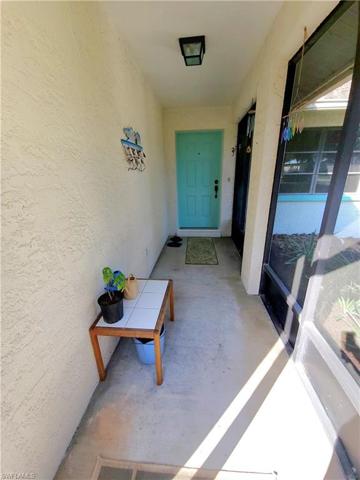 Front Entry Way