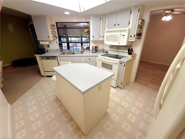 315  Roosevelt  AVE, LEHIGH ACRES, FL 33936