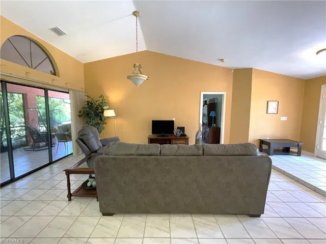 10791  Highland  AVE, Fort Myers, FL 33966