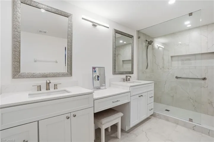 Dual sinks